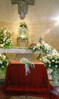 décorations d'autel D comme des fleurs décoratives 