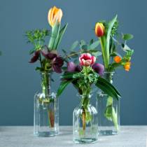 Article Bouteille en verre décorative à décor rainuré clair Ø7,5cm H19cm 6 pcs