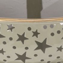 Article Etagère décorative à deux niveaux en métal avec motif étoilé, hauteur 49 cm