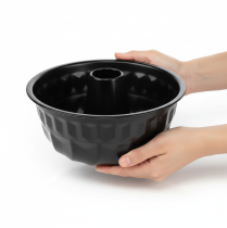 Article Moule à gâteau Bundt noir décoratif en métal Ø23cm