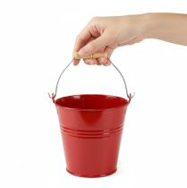 Article Seau décoratif en métal rouge avec anse en bois - Ø22 cm, H21,5 cm, 6L