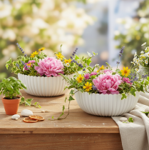 Article Coupe décorative ronde en plastique blanc 15 cm avec surface rainurée