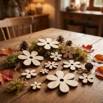 Article Fleurs en bois décoratives naturelles bord brun Ø2-6cm - Lot de 20