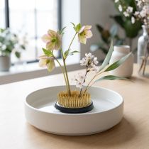 Article Support à fleurs en métal avec pointes en laiton Ø5cm pour Ikebana