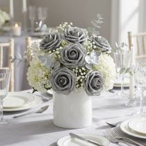 Article Roses en mousse grises Ø6 cm avec tige – Lot de 27