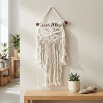 Article Suspension murale en macramé crème 18,5x48 cm avec franges