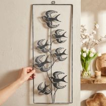 Article Décoration murale en métal avec oiseaux, couleur argent et finition blanche, 47,5 cm