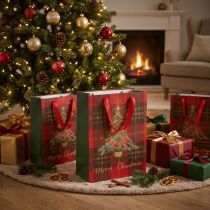 Article Lot de 4 sacs cadeaux de Noël en papier avec sapin décoré rouge et vert - 18x24 cm