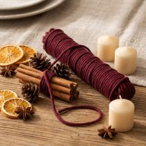 Article Fil laine bordeaux 55 m pour décoration et loisirs créatifs
