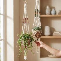 Article Set de 2 suspensions plantes tressées en macramé crème Ø12cm H85cm