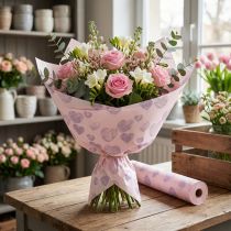 Article Papier de fleuriste avec motifs cœurs pour créations florales décoratives 25 cm x 25 m