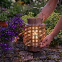 Article Déo-lanterne en métal ajouré rosé et turquoise avec anse – Ø18cm H29cm