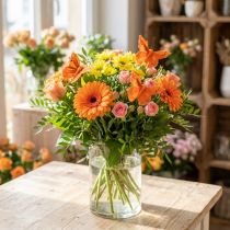 Article Papillons décoratifs orange en plumes avec fil métallique 8 cm – Lot de 12