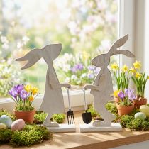 Article Figurines Lapins Blancs en Bois avec Outils de Jardin - H28/30,5cm - Lot de 2