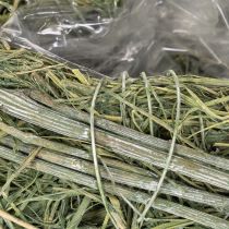 Article Duo de cœurs en herbe naturelle avec revêtement plastique 14 cm