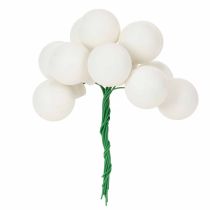 Article ProductNameMini boules décoratives en verre sur fil, blanches mates et brillantes, 25 mm, lot de 140/ProductName
ProductDescription<h2>Mini boules blanches en verre sur fil pour vos décorations florales</h2>
<p>Ce lot comprend 140 mini boules en verre bla