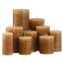 Article Bougies piliers couleur caramel différentes tailles