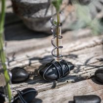 Article Galets de rivière noir mat 2cm - 5cm 1kg