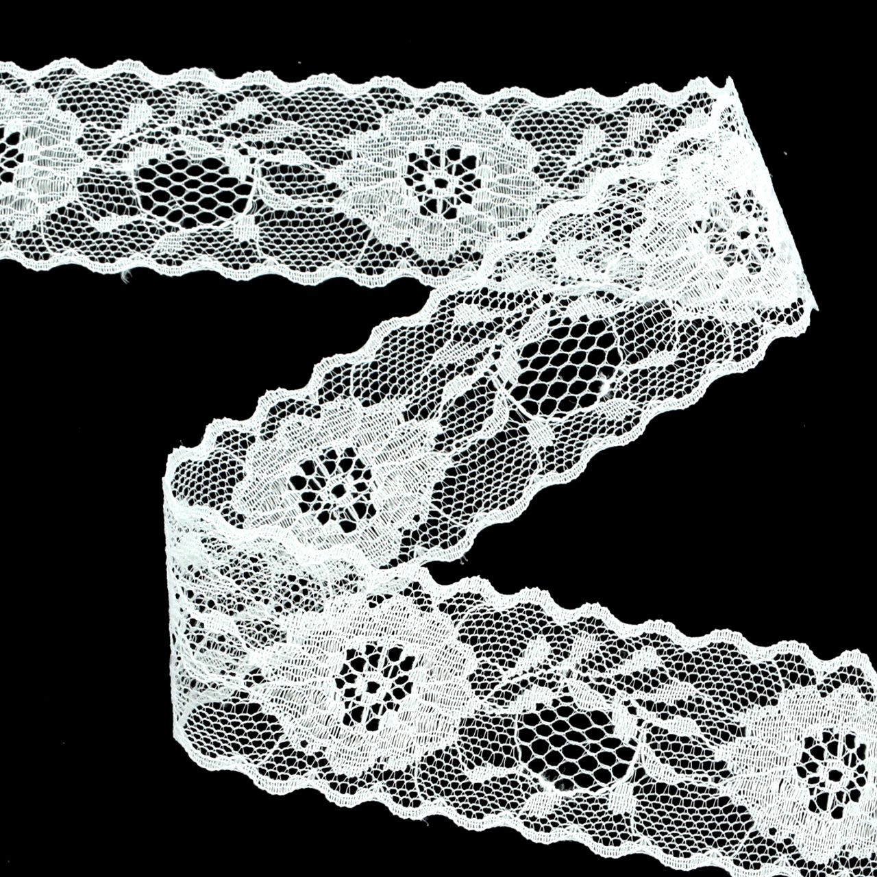 X24 GUIPURE APPLIQUE LIVIA BLANC     vendu par deux 