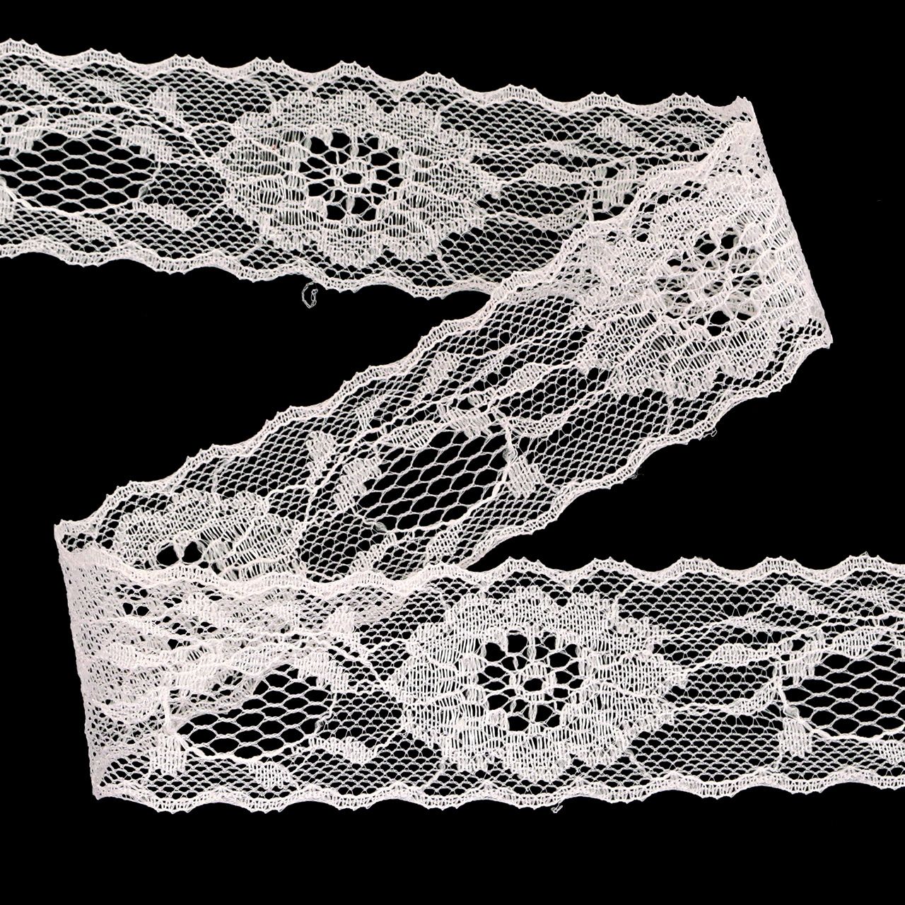 Plat à Pâtisserie Temptations By Tara – 1 QT, Dentelle Florale, Bord Ondulé, 9" X 2"