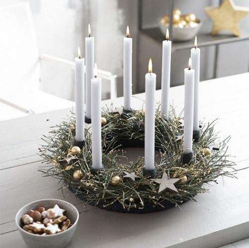 Article Anneau mousse floral avec socle H5,5cm Ø32cm noir 2 pcs