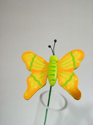 Floristik24 Papillon sur pic bois vert/jaune 7cm (24 pcs)