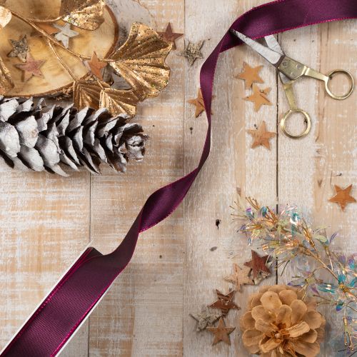 Article Ruban satin violet brillant 25 mm 50 m
