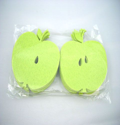 Floristik24 Pommes en feutrine vert clair 12 p.