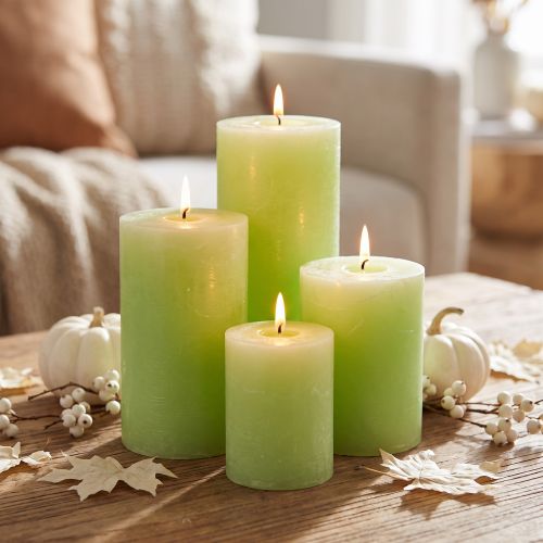 Article Bougies pilier vert citron en cire teintée – Plusieurs tailles