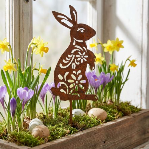 Piquet décoratif lapin en métal rouillé avec motif floral 9×15cm | Floristik24.fr