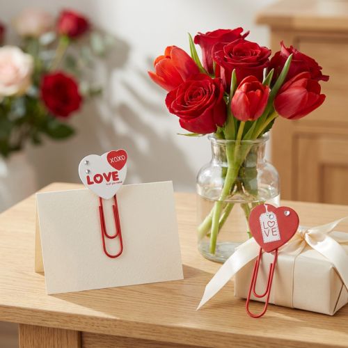 Article Pinces décoratives en bois avec cœur "Love" – Lot de 2