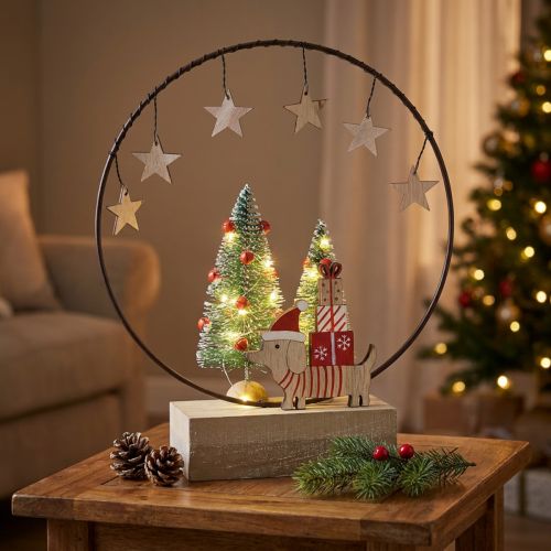 Décoration de Noël anneau métal avec chien et sapin en bois Ø21cm H25cm | Floristik24.fr