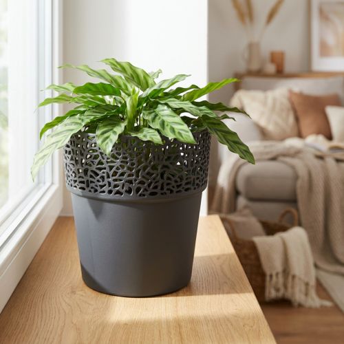 Cache-pot en plastique anthracite Ø14,5cm H15,5cm avec motif ajouré | Floristik24.fr