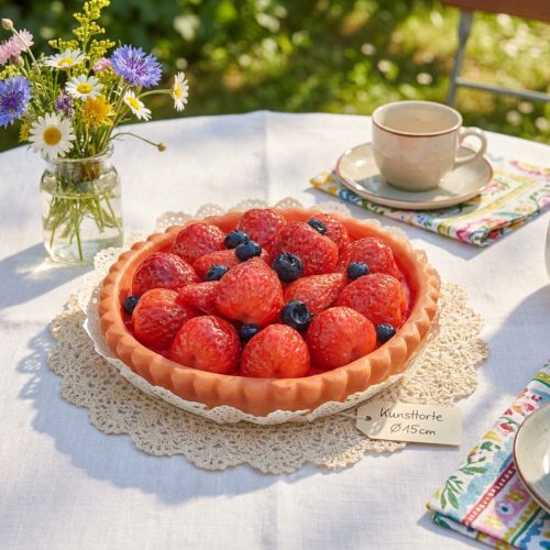 Tarte décorative imitation fraises et myrtilles Ø15 cm | Floristik24.fr