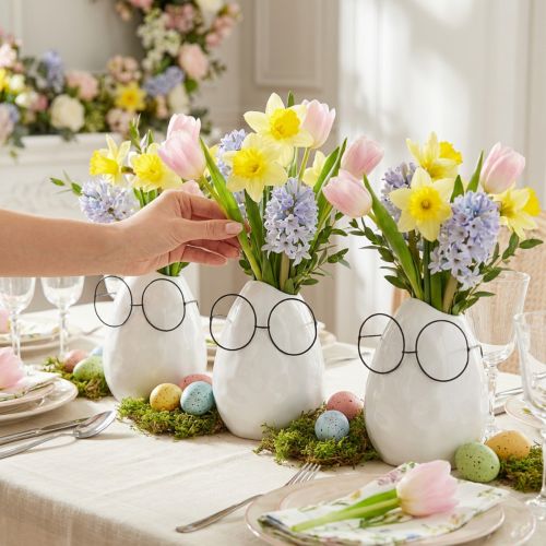 Lot de 3 vases œufs en céramique blanche avec lunettes noires, 8,5 cm x 13 cm | Floristik24.fr