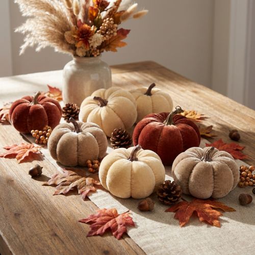 Article Citrouilles décoratives en tissu Ø7cm, jaune, beige, marron rouge, lot de 9