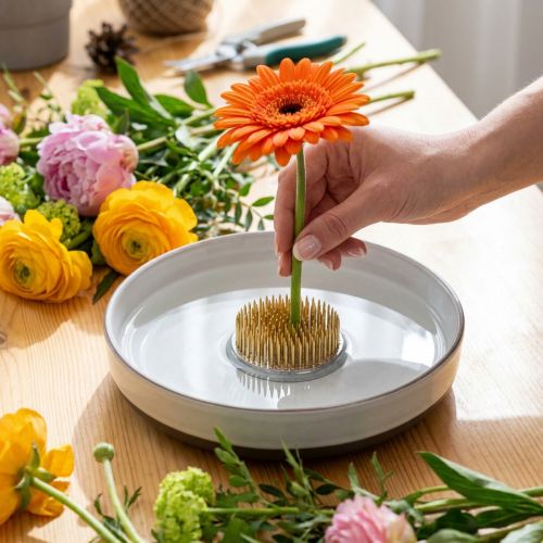 Anneau Kenzan avec aiguilles en laiton pour compositions florales et Ikebana | Floristik24.fr