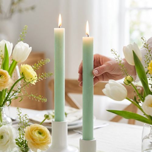 Bougies cylindriques teintes dans la masse vert clair 34 mm x 300 mm - Lot de 4 | Floristik24.fr