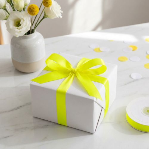 Article Ruban décoration jaune néon 15 mm x 50 m en polyester pour DIY et cadeaux