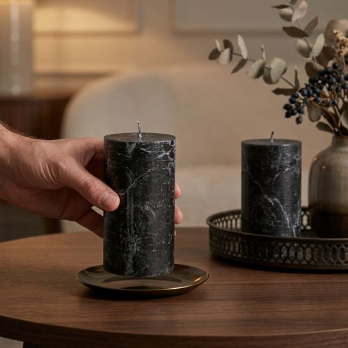 Bougies noires cylindriques 85×150 mm, marronnées et teintées pour décoration intérieure | Floristik24.fr