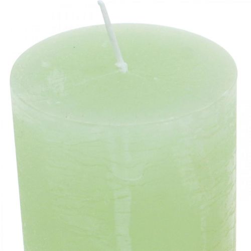 Article Bougies piliers unies vert lime​​​​​​​ 60×100mm 4 pcs