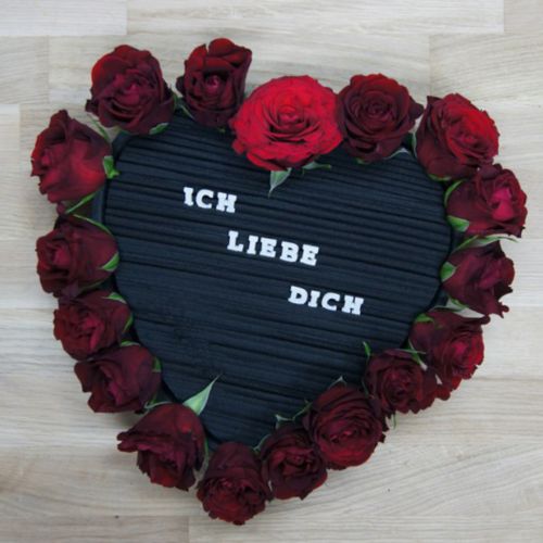 Article Coeur mousse floral noir 38cm 2pcs