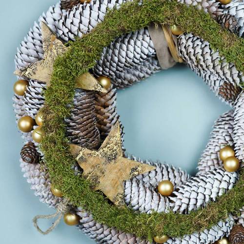 Floristik24 Étoiles en bois avec incrustations scintillantes à suspendre en bois de manguier naturel 6,4–7,1cm × 7–7,8cm 3pcs