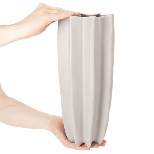 Vase haut ondulé en céramique gris taupe mat 38 cm | Floristik24.fr