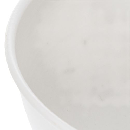 Article Trophée de 18 cm, élément de décoration de table et design d'intérieur moderne.