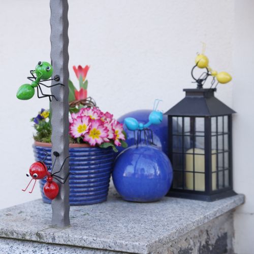 Article Figurines décoratives en métal avec aimant en forme de fourmi 11 × 8,5 × 10 cm 4 pièces