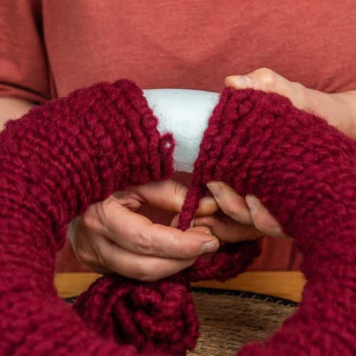 Article Cordon de feutre polaire Mirabell 25 m rouge foncé