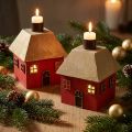 Maisons porte-bougies en bois rouge pour Noël 9x9x11cm – Lot de 2 | Floristik24.fr