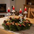 Set de 4 bougeoirs d'Advent en métal blanc avec chiffres et pic H11cm | Floristik24.fr