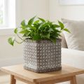Cache-pot carré en céramique motif tressé 12×12×12cm brun et blanc | Floristik24.fr